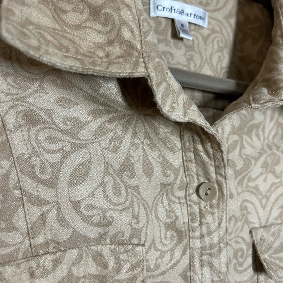 Croft & Barrow Tan Patterned Button Down Shirt - Picture 3 of 3